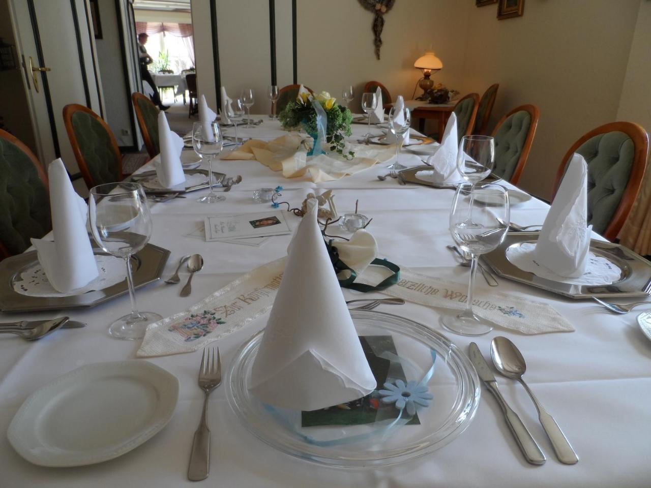אאוריך Hotel Waldquelle מראה חיצוני תמונה
